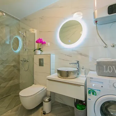 Apartment Noemi Makarska