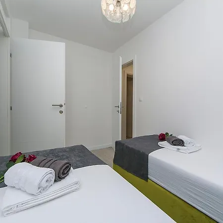 Noemi Apartment